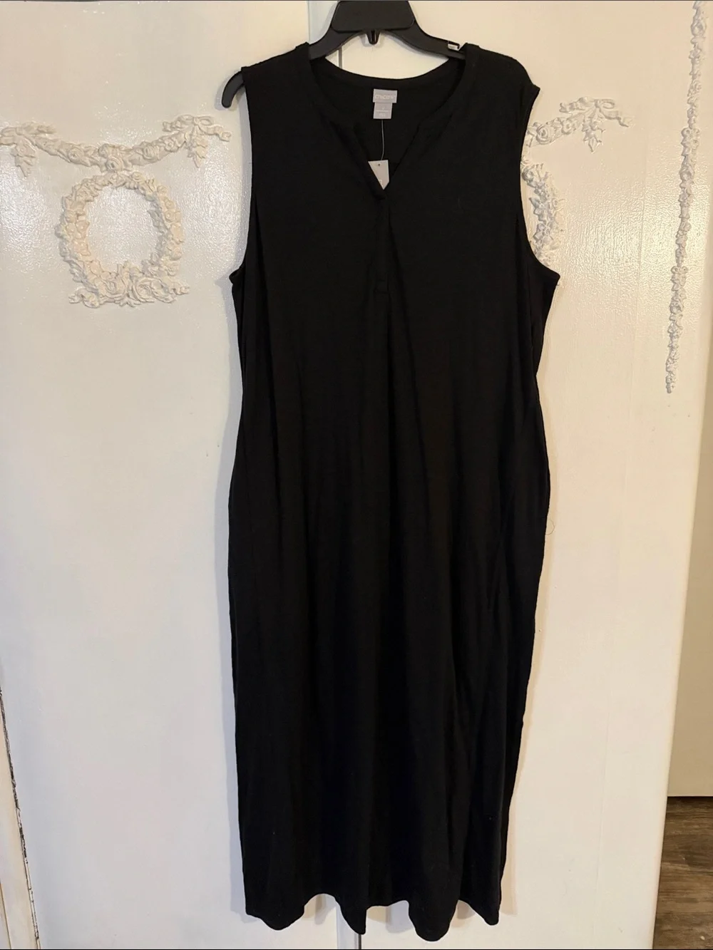 Chico's Black Sleeveless Maxi Dress. With pockets!!